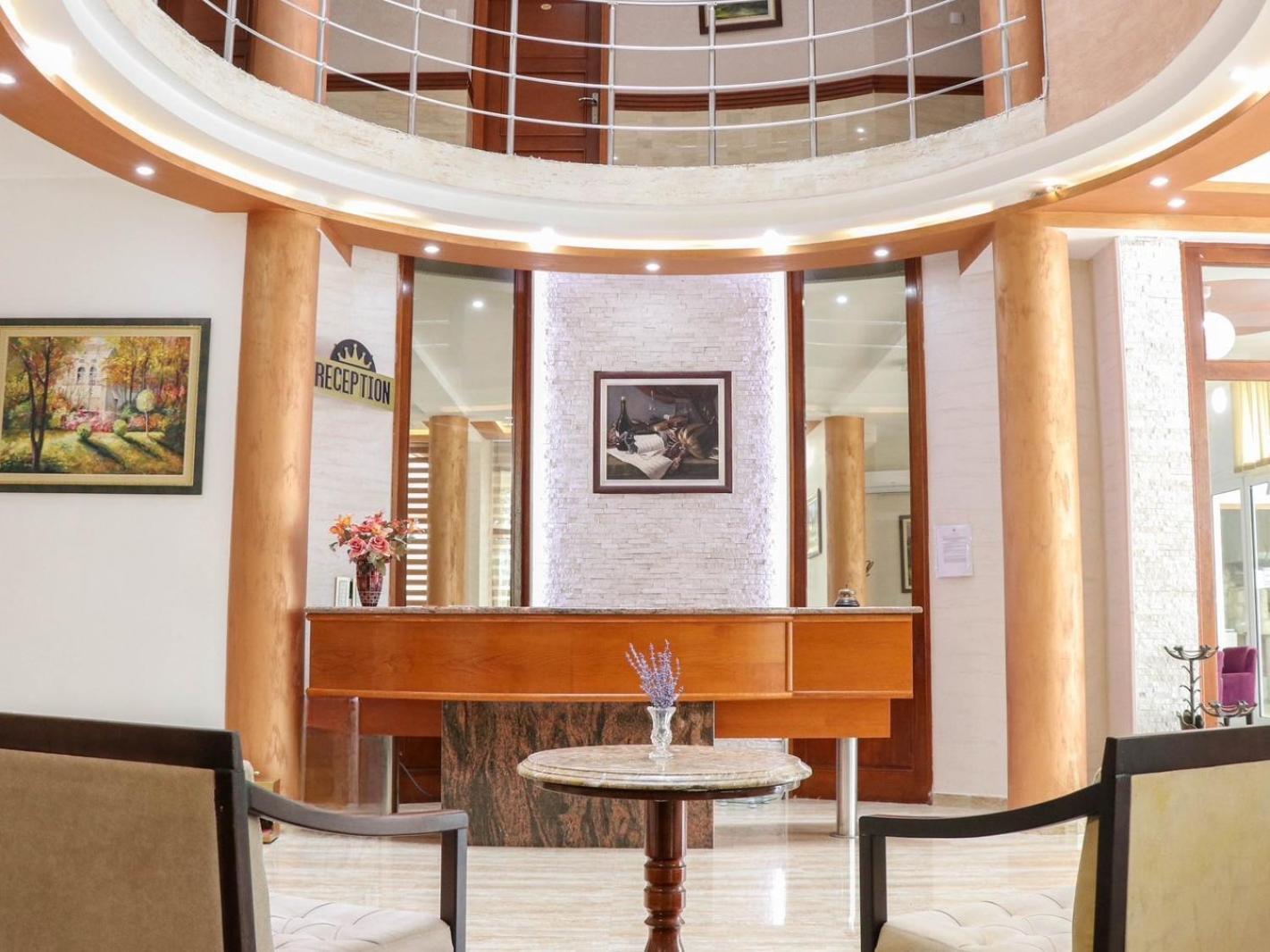 Imperial Hotel Улцинь Экстерьер фото