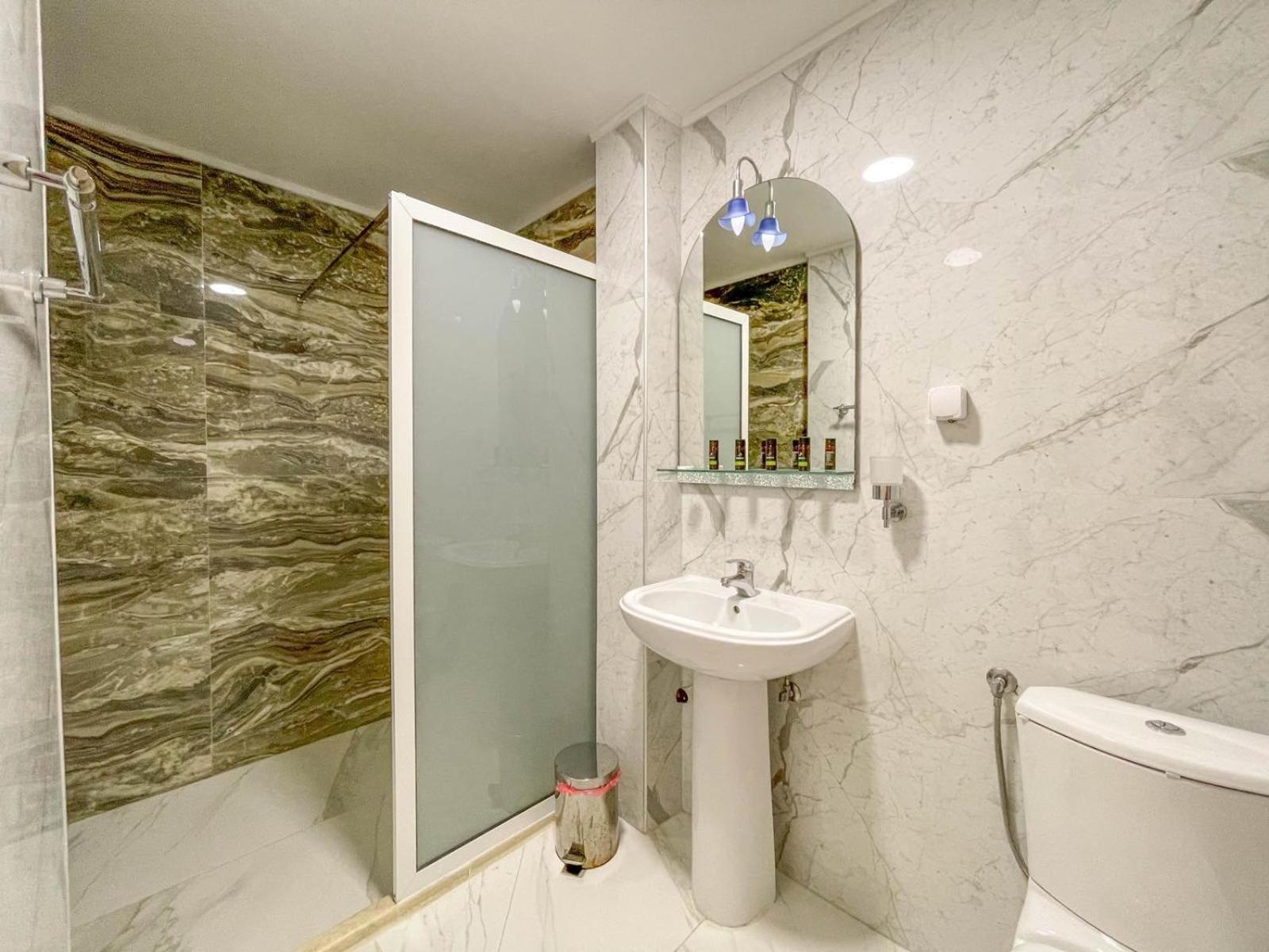 Imperial Hotel Улцинь Экстерьер фото