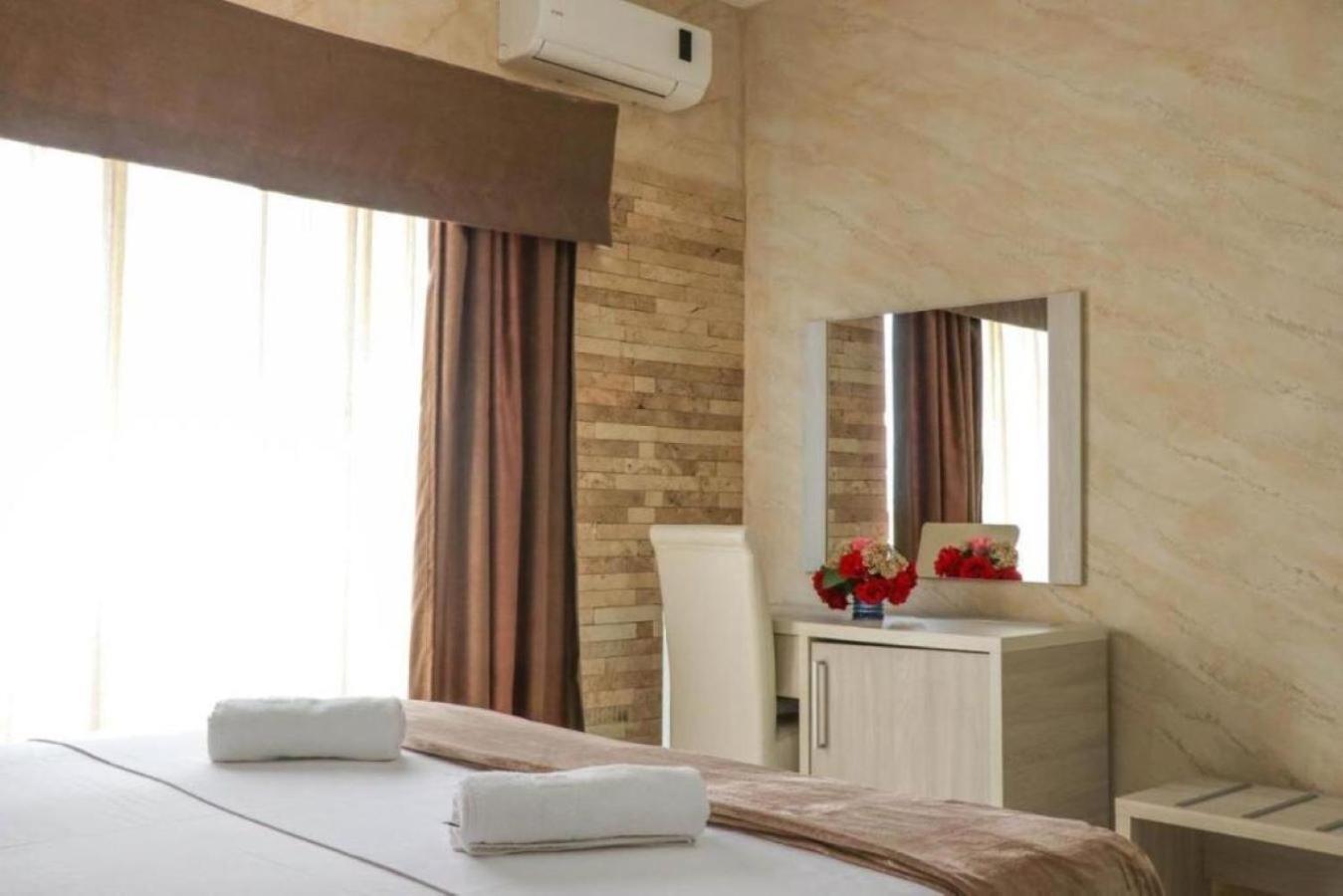 Imperial Hotel Улцинь Экстерьер фото
