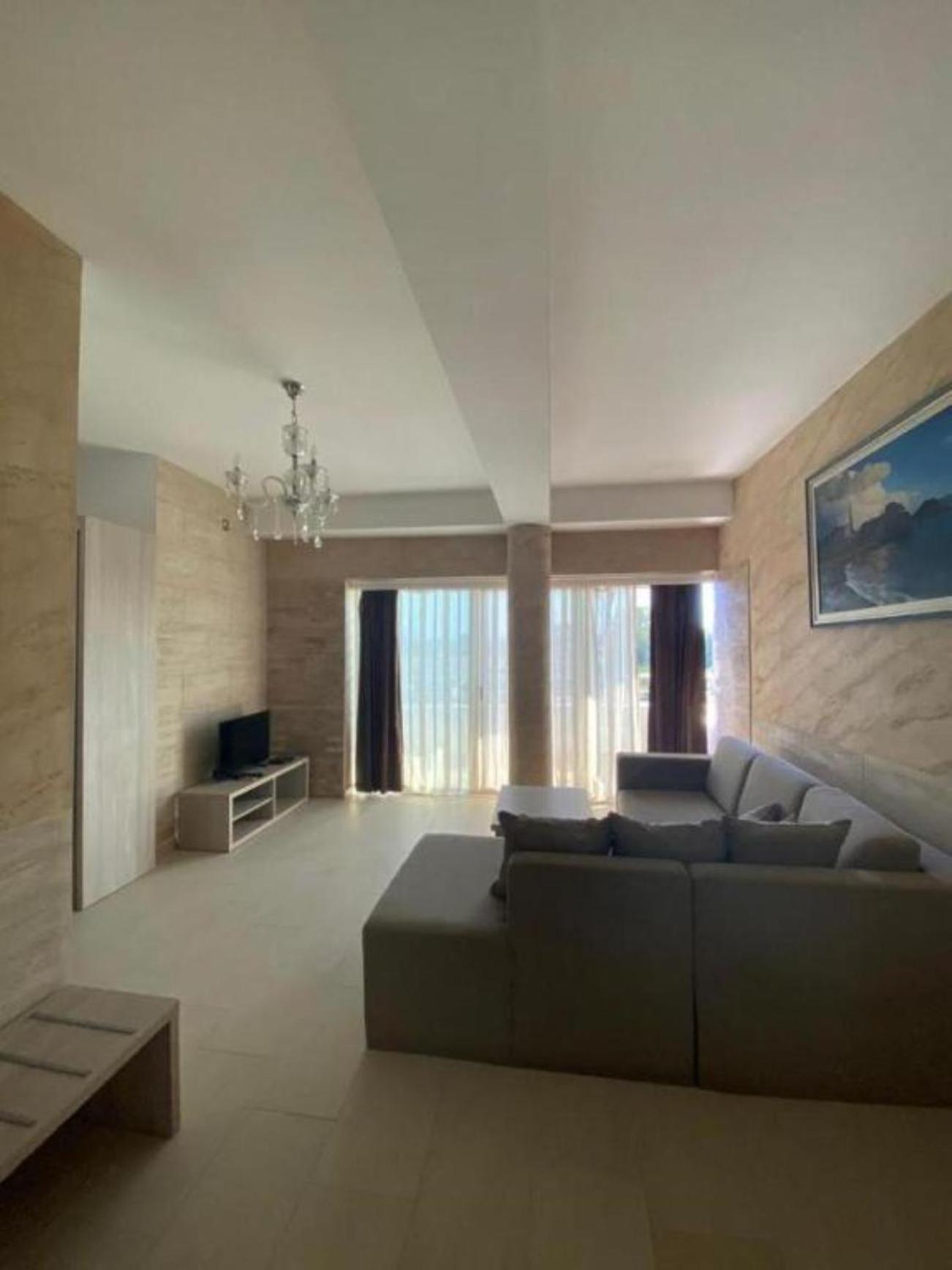 Imperial Hotel Улцинь Экстерьер фото